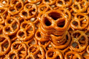 pretzel 2759994 1920