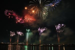 fuegos artificiales 74689 1920