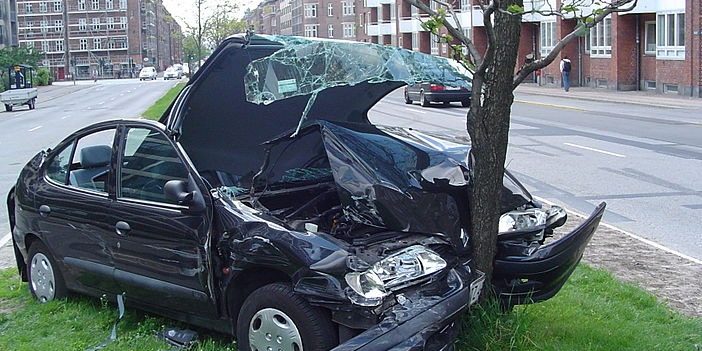 Car_crash_1
